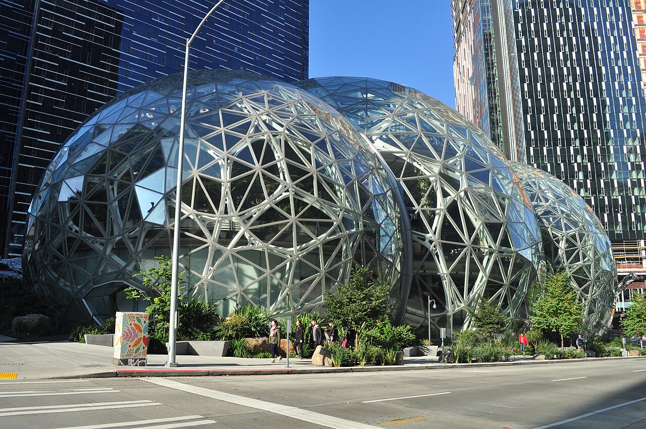 Amazon'un Seattle'daki Spheres binaları
